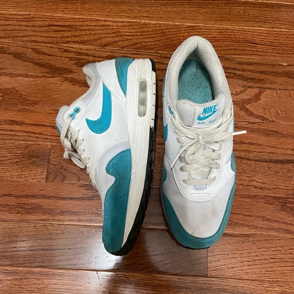 NIKE AIR MAX BLUE SUEDE SHOES - Picture 5 of 7